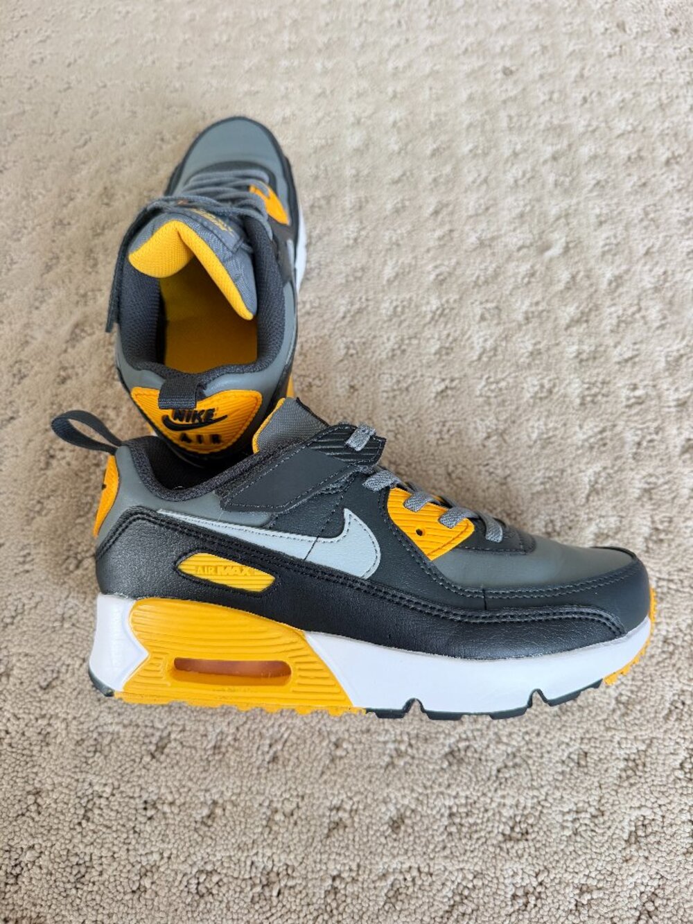 Nike AirMax 90 EasyOn Kids Shoes